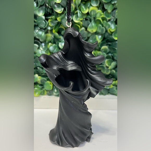 Cracker Barrel Light Up Color Changing Halloween 2024 Black Ghost Ornament NEW - Picture 1 of 7